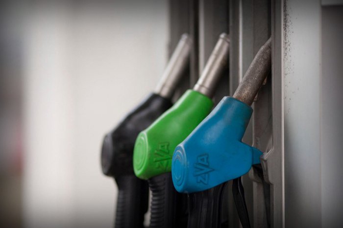 ФАС спросит у нефтяников почему дорожает бензин