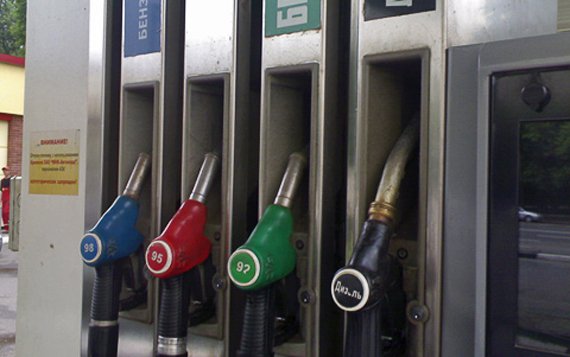 АИ-92 подорал уже третий раз за неделю. СКОЛЬКО можно?