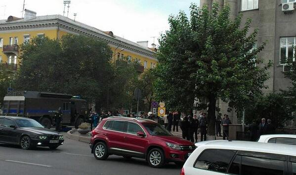 Найденный пакет напротив здания ФСБ переполошил все оперативные службы Красноярска