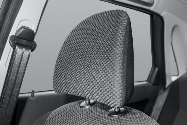 Обновленная Priora: обнародованы фотографии и цены