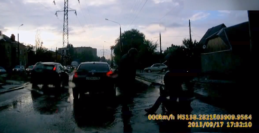 Три быдла избили пешехода