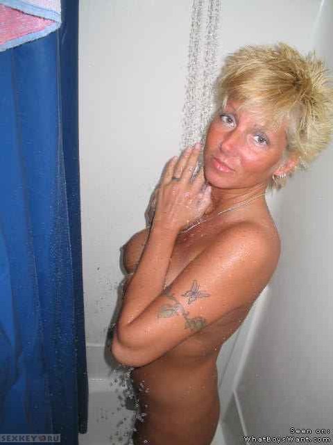 Девушки в ванной