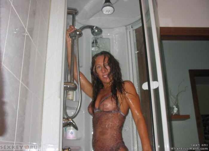 Девушки в ванной