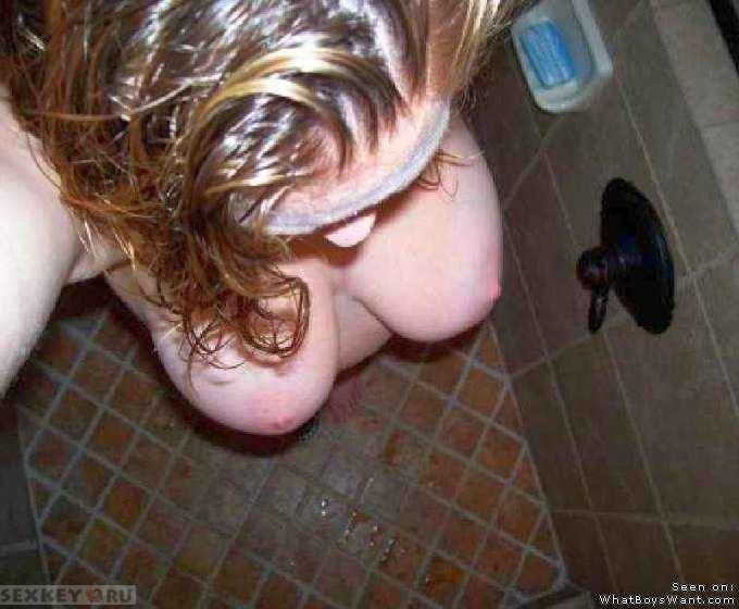 Девушки в ванной