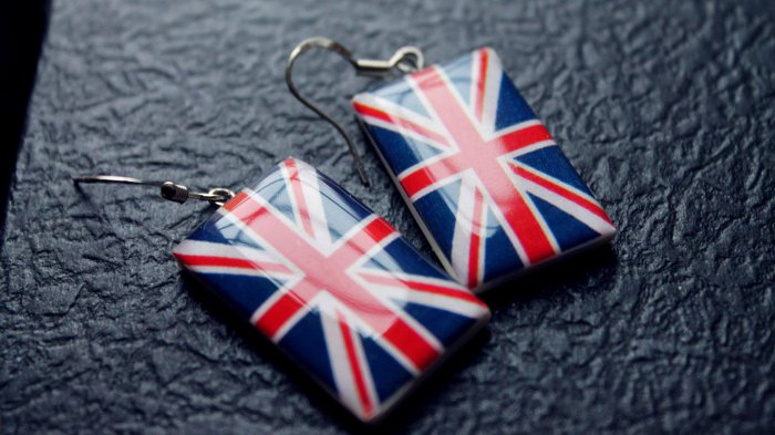 Обои на рабочий стол /100 Amazing Mixed FullHD Wallpapers v11