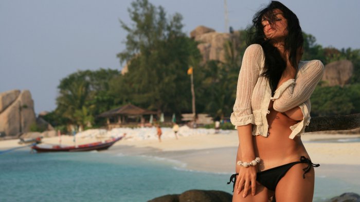 Обои на рабочий стол /Wallpapers Girls by Famdoc 718