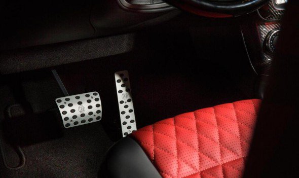 Brabus создал 700-сильный G63 AMG для полиции Дубая