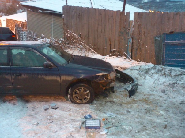 В Красноярске одну дорогу не поделили более десяти автомобилей В Красноярске одну дорогу не поделили более десяти автомобилей
