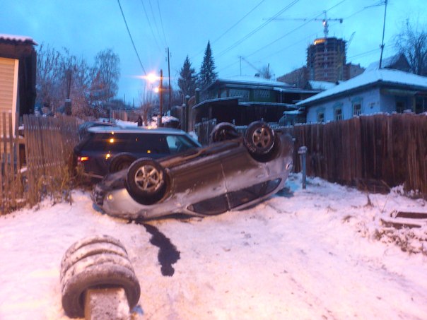 В Красноярске одну дорогу не поделили более десяти автомобилей В Красноярске одну дорогу не поделили более десяти автомобилей