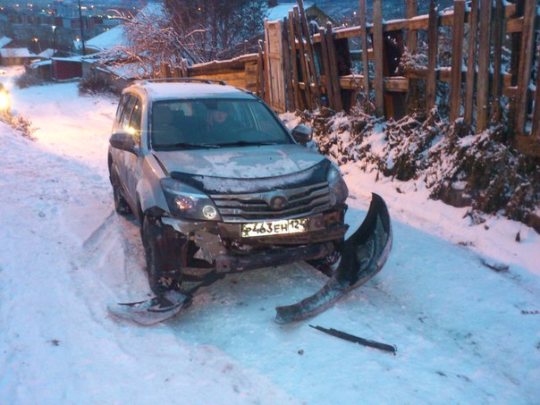 В Красноярске одну дорогу не поделили более десяти автомобилей В Красноярске одну дорогу не поделили более десяти автомобилей