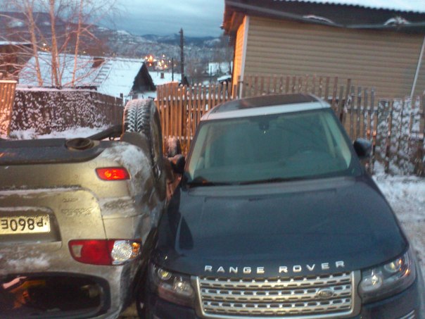 В Красноярске одну дорогу не поделили более десяти автомобилей В Красноярске одну дорогу не поделили более десяти автомобилей