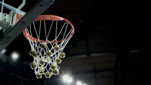 Звезды НБА исполняют Jingle Bells