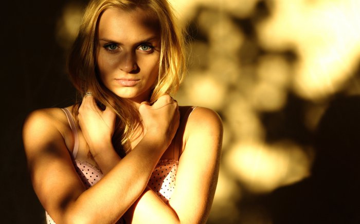 Обои на рабочий стол / Girls Wallpaper 2560x1600