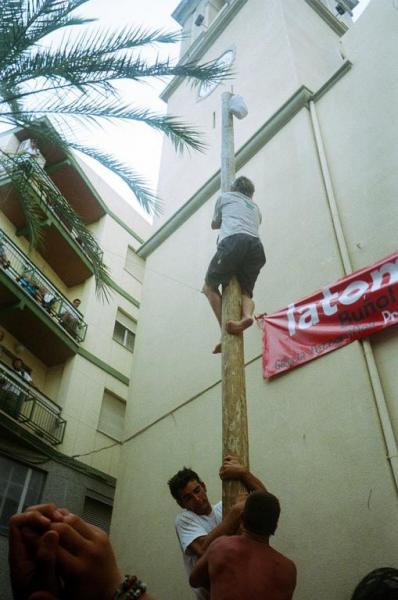 Томатное безумие: фестиваль Ла Томатина в Испании Томатное безумие: фестиваль Ла Томатина в Испании