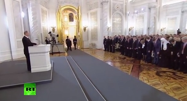 Владимир Путин с посланием Федеральному собранию