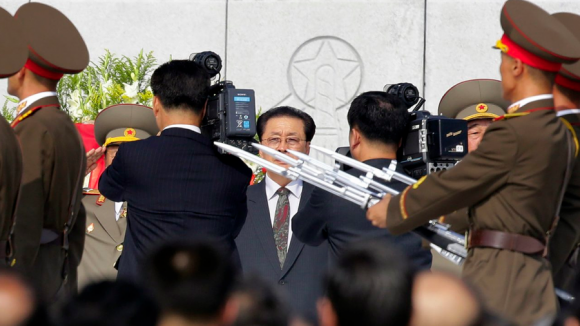 Дядю Ким Чен Ына расстреляли из пулемета за стремление к власти