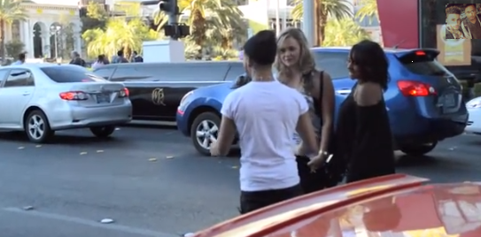 Избитая тема о том, как девушки ведутся на машину