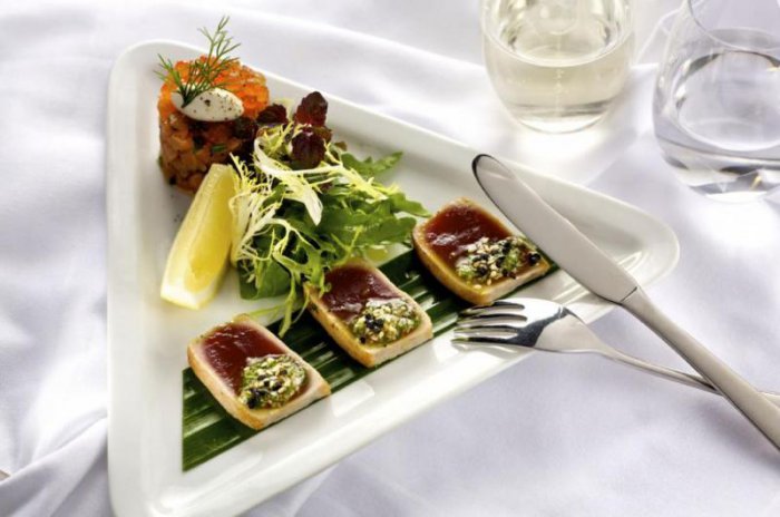 Пять авиакомпаний с самой вкусной бортовой едой