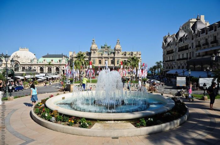 Монако - место, куда стекаются все деньги мира.