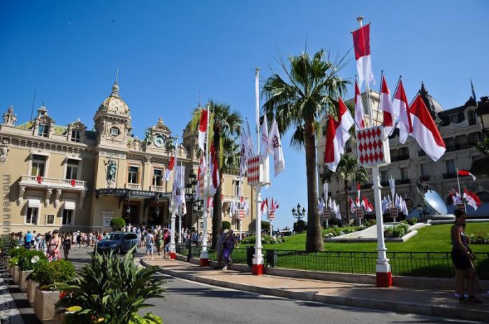 Монако - место, куда стекаются все деньги мира.