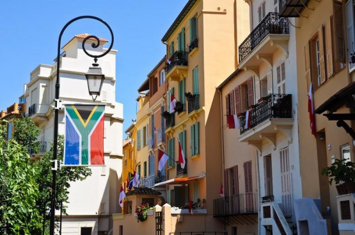 Монако - место, куда стекаются все деньги мира.