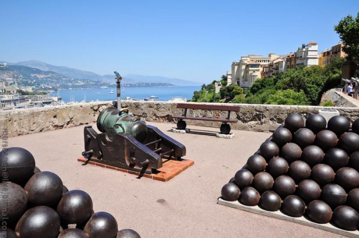 Монако - место, куда стекаются все деньги мира.