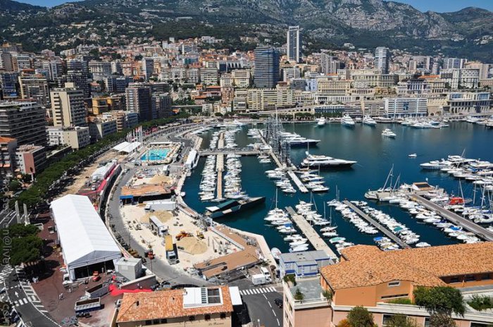 Монако - место, куда стекаются все деньги мира.