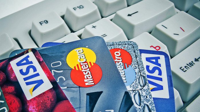 Банки обяжут вернуть клиентам похищенные с карт средства