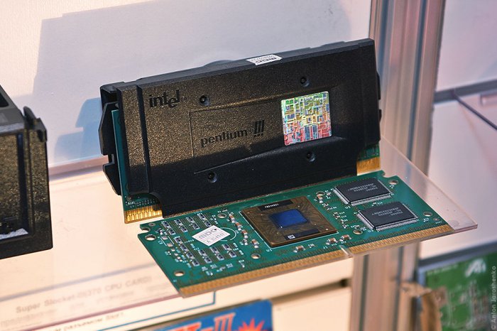 Галерея компьютерной эволюции