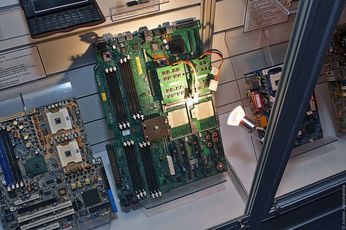 Галерея компьютерной эволюции