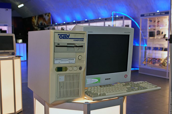 Галерея компьютерной эволюции