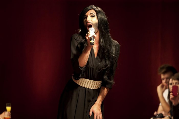 В России и Белоруссии не хотят смотреть Евровидение из-за бородатой женщины