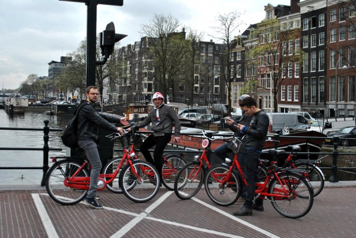 Прогулка по весеннему Амстердаму Прогулка по весеннему Амстердаму