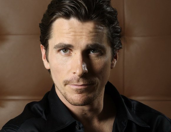 Кристиану Бэйлу — 40!