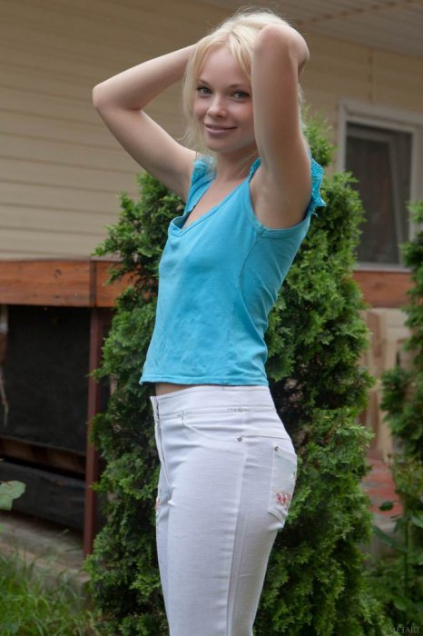 Feeona A - Adynamia 18+