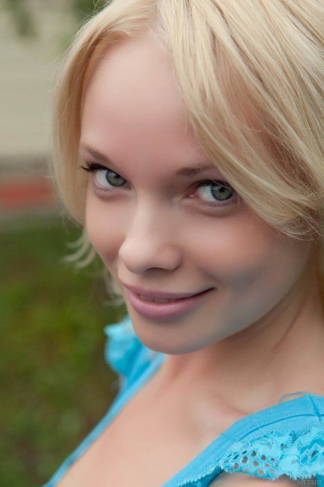 Feeona A - Adynamia 18+