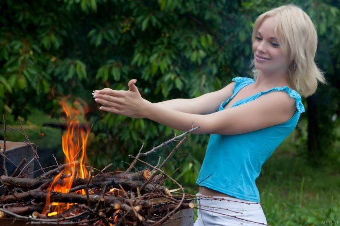 Feeona A - Adynamia 18+