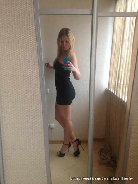 Как девушка босоножки продавала