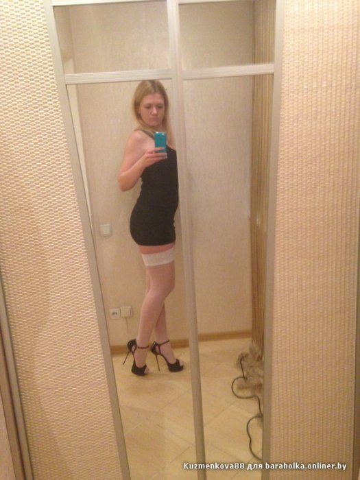 Как девушка босоножки продавала