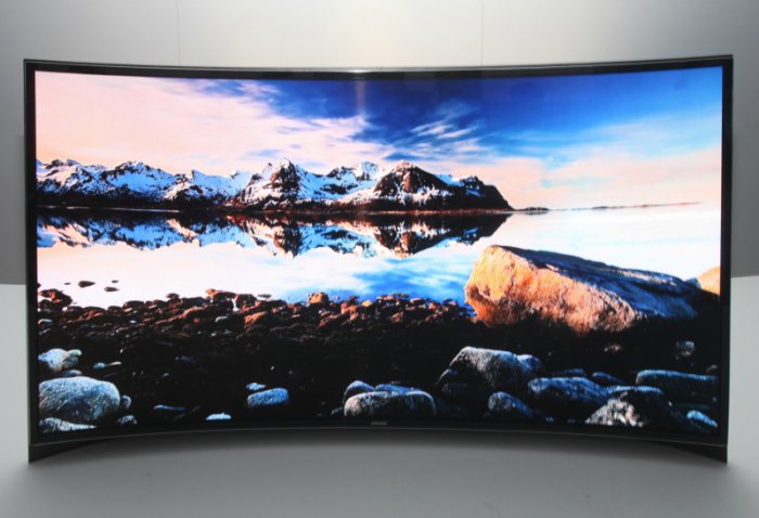 Корпорация SAMSUNG представила OLED-телевизоры с изогнутым экраном