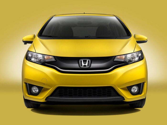 Новая Honda Fit стала меньше, но просторнее