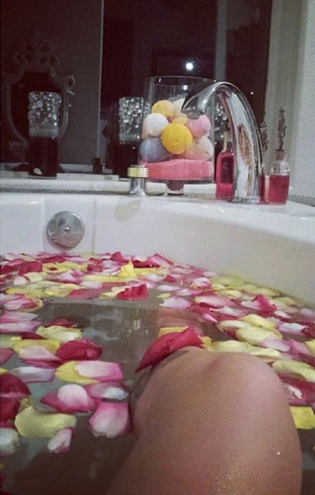 Порнозвезда отсосёт за LEGO!