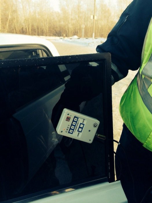 Красноярских нарушителей правил тонировки начали ловить в морозы