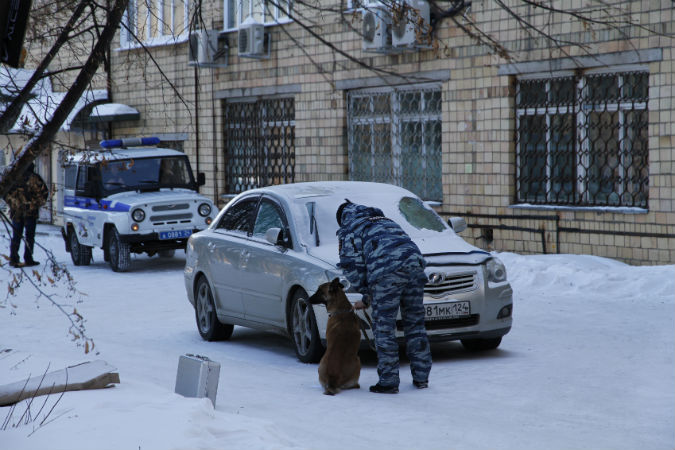 В Красноярске пассажира и водителя «Toyota Avensis» расстреляли из-за крупной суммы долга?