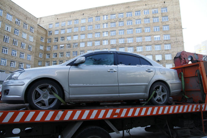 В Красноярске пассажира и водителя «Toyota Avensis» расстреляли из-за крупной суммы долга?