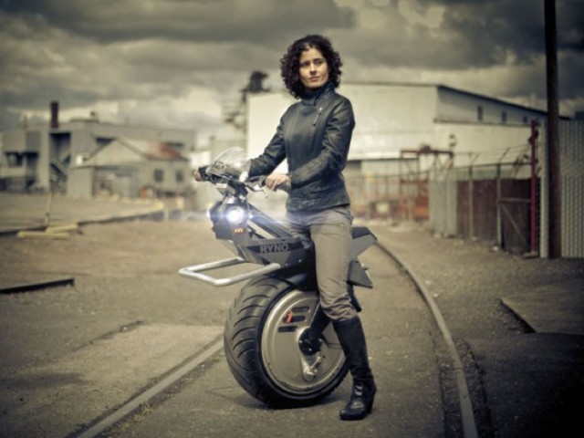 Встречайте - одноколесный электроцикл или мотоцикл...