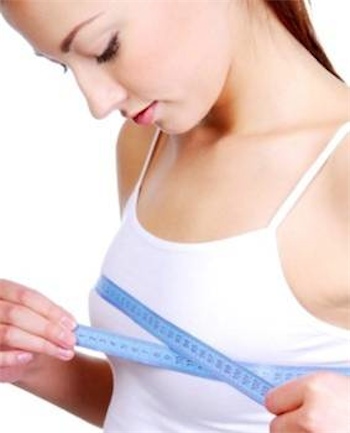 В Австралии женщинам с маленькой грудью запрещено сниматься в порно