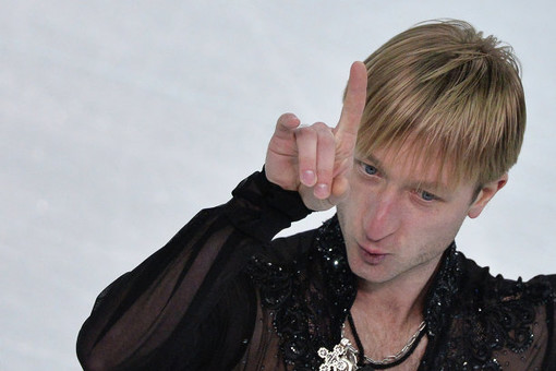 Плющенко снялся с соревнований из-за травмы спины