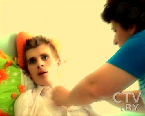 Валя, я больше не могу. Они меня ночью убивать будут... Валя, я больше не могу. Они меня ночью убивать будут...