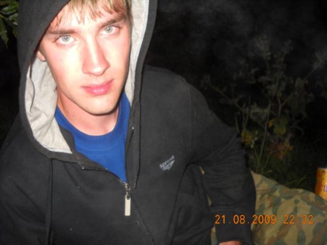 Валя, я больше не могу. Они меня ночью убивать будут... Валя, я больше не могу. Они меня ночью убивать будут...